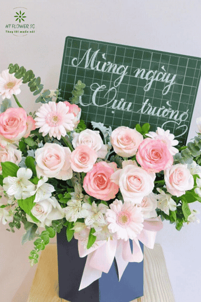 Hoa Chúc Mừng Khai Giảng Năm Học Mới 2025 Đẹp Sang Trọng